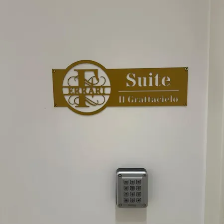 Il Grattacielo Di *